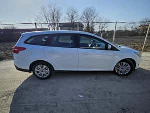 Ford Focus Break 2015, 280.000 km, 4.950 EUR, Glina Ilfov — miniatura 6