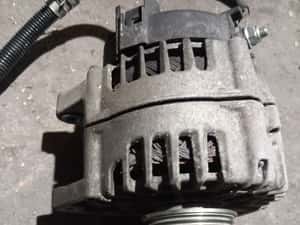 Alternator MERCEDES C63 AMG W205 4.0L V8 2016-2018 BITURBO — miniatura 7