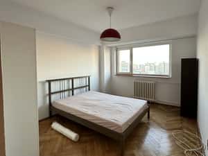 Inchiriere apartament 3 camere Titulescu - direct proprietar — miniatura 5