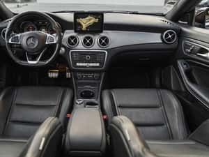 Mercedes-Benz CLA 250, vehicul second-hand, 2016, 19.980 EUR — miniatura 4