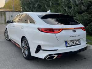 Kia Proceed GT - 204 HP - Deluxe White — miniatura 9