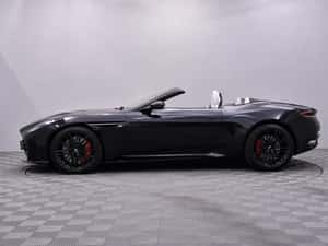 Aston Martin DB12 Cabrio 680 CP - 255.000 EUR — miniatura 5