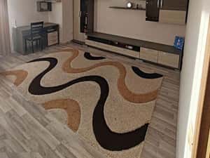 Apartament cu 2 camere decomandate, lift și aer condiționat — miniatura 2