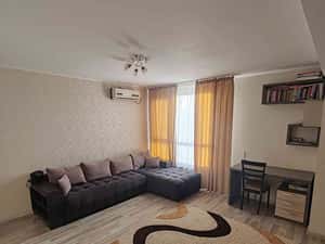 Apartament cu 2 camere decomandate, lift și aer condiționat — miniatura 3