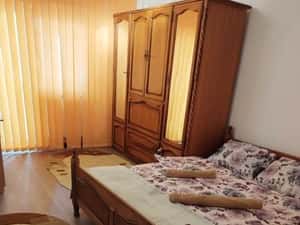 Apartament ultracentral  cu 2 camere decomandate + Living — miniatura 6