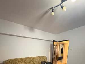2 cam d 54 mp zona podul de fier la strada etaj 1/4 renovat 450 eur — miniatura 4
