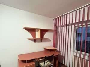 2 cam d 54 mp zona podul de fier la strada etaj 1/4 renovat 450 eur — miniatura 6