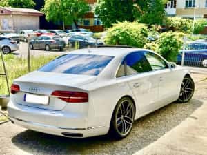 Audi a8 2016 a 7 a — miniatura 2