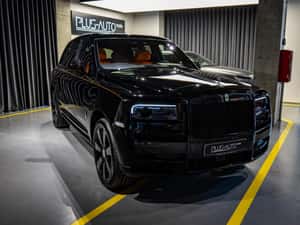 Rolls-Royce Cullinan Bespoke - ultra-luxury SUV