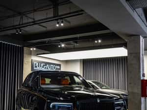 Rolls-Royce Cullinan Bespoke - ultra-luxury SUV — miniatura 2
