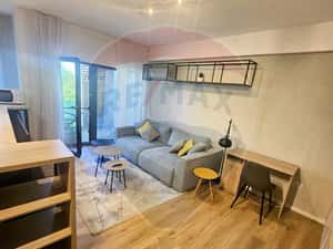 Apartament cu 2 camere de închiriat în zona Central — miniatura 3
