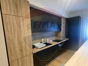 Apartament cu 2 camere de închiriat în zona Central — miniatura 5