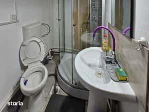 Camera de inchiriat 25mp - cu baie si bucatarie — miniatura 5