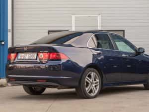 Honda Accord Diesel 185.000 km — miniatura 4