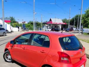Toyota Yaris Automata 1.3 benzina ! Stare impecabila mecanic si estetic ,itp nou 06 2027 ! — miniatura 5