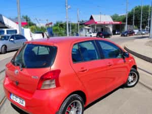 Toyota Yaris Automata 1.3 benzina ! Stare impecabila mecanic si estetic ,itp nou 06 2027 ! — miniatura 7