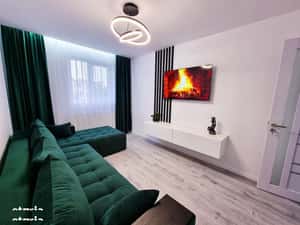 Inchiriez apartament cu 2 camere decomandat