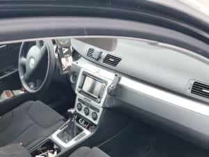 Vând Vw Pasat b6 an 2009 unic proprietar — miniatura 4