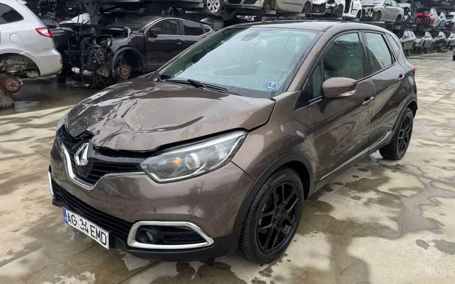 Renault Captur 1.5 DCI Euro5 2018 avariat lovit avariate — fotografie 1 din 10