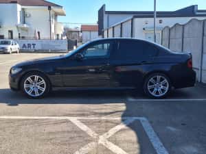 Bmw e90 2.0D M pachet de fabrica — miniatura 4