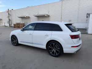 Audi Q7 2018 S-Line — miniatura 2