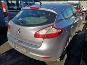 Dezmembrez renault megane 3 — miniatura 6