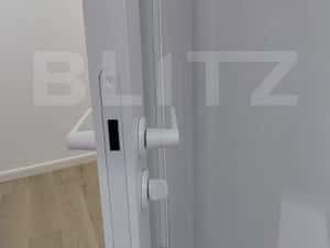 APARTAMENT 3 CAMERE LUX, CU PARCARE SI BOXA, PRIVELISTE DEOSEBITA — miniatura 5