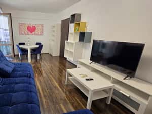 Apartament 2 camere, mobilat complet și loc de parcare
