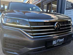 Volkswagen Touareg SUV 2022, Diesel, 121900 km — miniatura 2