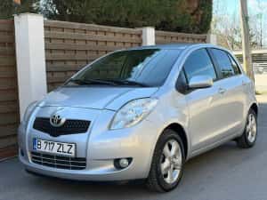 Toyota Yaris 34.000 km - Diesel D4D- foarte intretinut — miniatura 9