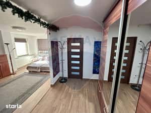 DE INCHIRIAT: Apartament spatios cu 3 camere si terasa generoasa — miniatura 5