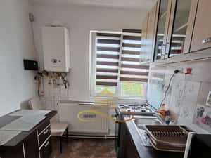 Apartament 2 camere decomandate, Str. 9 Mai — miniatura 6