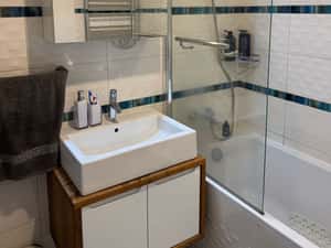 Apartament cu 2 camere, balcon și lift — miniatura 6