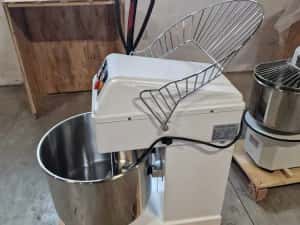 Malaxor Aluat ,Mixer aluat, Malaxoare NOI 20-30-40.50.60.80 litri — miniatura 5