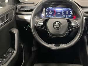 Skoda Superb 2023 Diesel Automat 41.764 km — miniatura 6