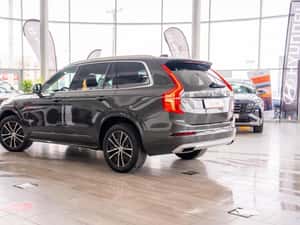 Volvo XC40 Semi-automată 235 HP Diesel — miniatura 7