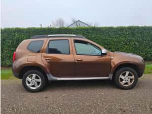 Dacia Duster 1.6 benzina Prestige-2011 — miniatura 2