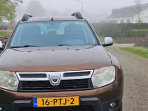 Dacia Duster 1.6 benzina Prestige-2011 — miniatura 3