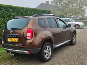 Dacia Duster 1.6 benzina Prestige-2011 — miniatura 6