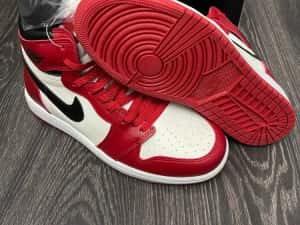 Adidasi Nike Air Jordan1 High Chicago Red NOU Premium — miniatura 4