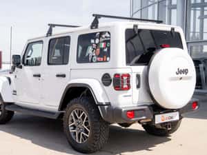 Jeep Wrangler Unlimited 4xe Plug-In Hybrid — miniatura 6