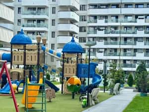 inchiriez apt. doua cam. — miniatura 3