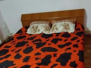 Inchiriez apartament 2 camere la casa — miniatura 2