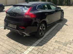 Volvo v40 R line design — miniatura 3
