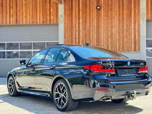 BMW 530 hibrid, 45.000 km, 2022 — miniatura 5