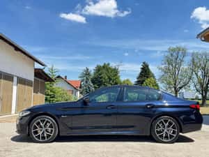 BMW 530 hibrid, 45.000 km, 2022 — miniatura 7