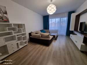 Apartament cu 2 camere de închiriat, Brașov — miniatura 2