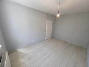 Apartament 2 camere. DECOMANDAT. Bucatarie inchisa. Etaj 1. Asfalt. Transport in comun si magazine. — miniatura 6