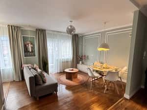 Apartament 2 camere semidecomandat zona Stejarului