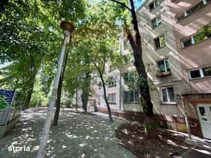 Apartament cu 3 camere de vânzare în zona Drumul Taberei — miniatura 6